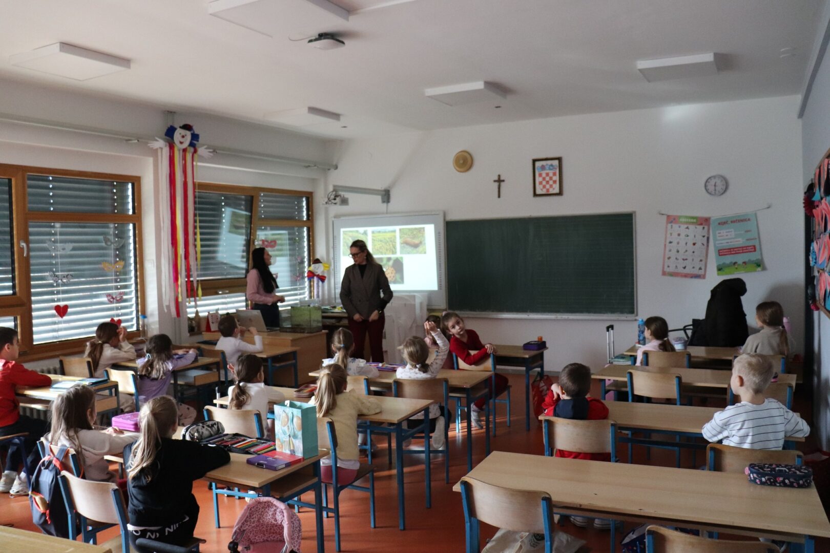 628934076_1463045519148094_8459214532320582333_n