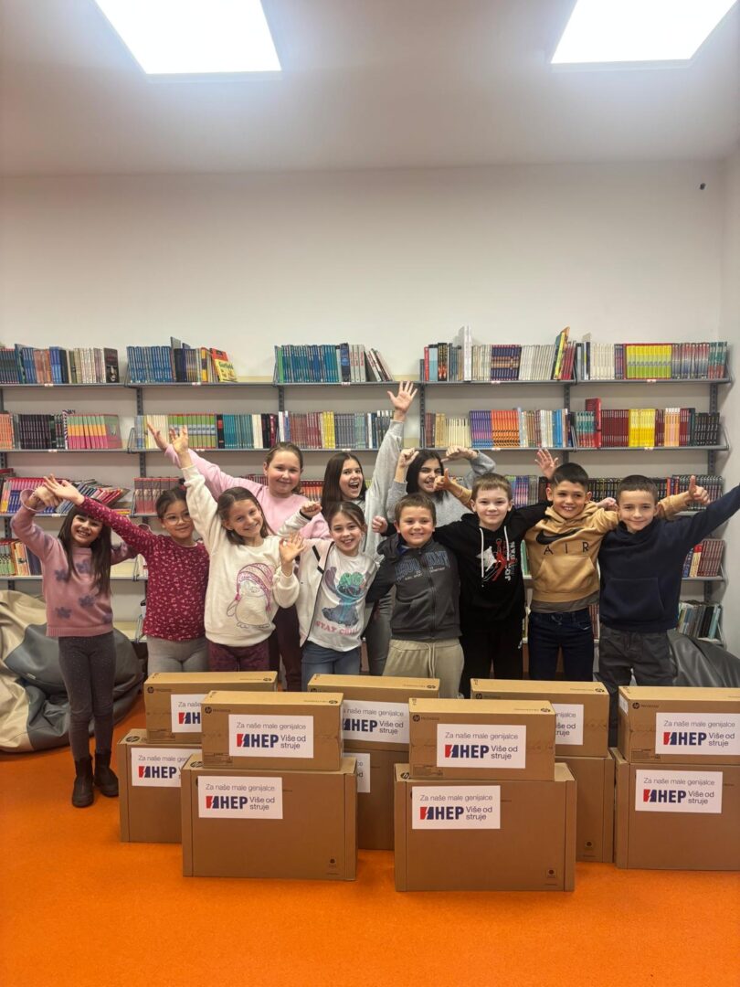 641299320_1470204648432181_7575524044406720973_n (1)